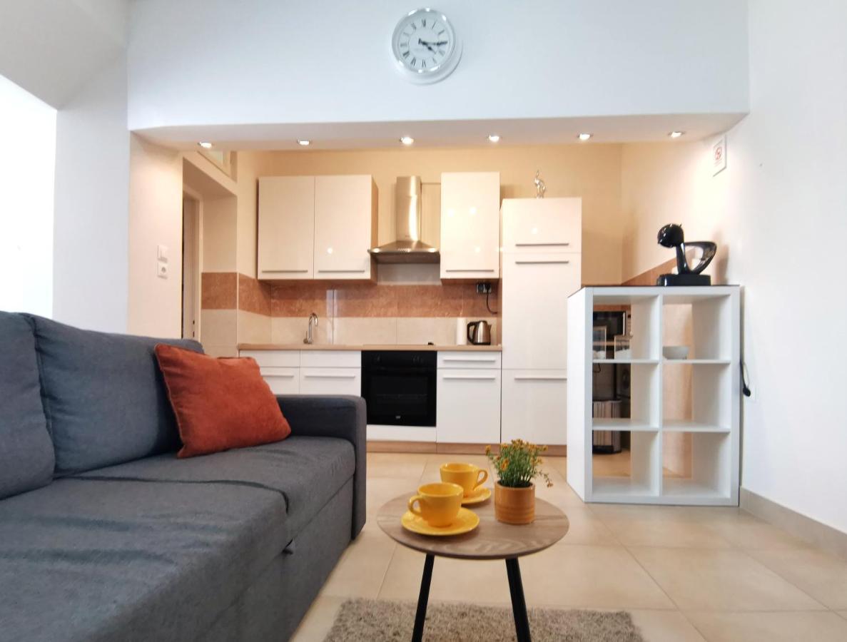 Honeycomb Apartment Split - Free Parking Eksteriør billede
